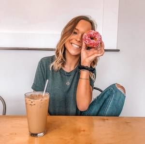 Meet your Posher, Isabella